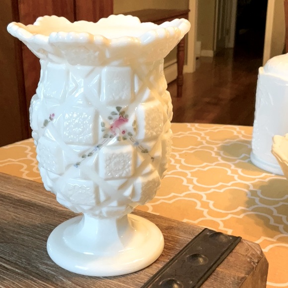 Westmoreland Other - vtg WESTMORELAND Milk Glass Floral Old Quilt Pattern Vase Footed White Pink